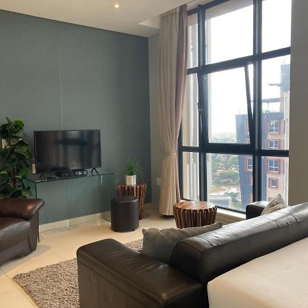 Urban Awe Apartment- Itowers 18Th Floor Gaborone Dış mekan fotoğraf